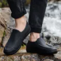 Men's waterproof non-slip short rain boots, wear-resistant slip-on rubber shoes for outdoor work. - Size 39 / Black