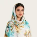 Élégant foulard long hijab en coton-soie à imprimé floral tie-dye aquarelle pour femme plage. - C11