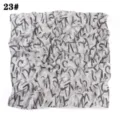 Foulard carré en mousseline de perle imprimé abstrait noir et blanc, style élégant 90cm. - Dinosaure Small but Strong