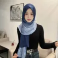 Hiyab de Chiffon Degradado Azul Bicolores Plisado Pañuelo Cabeza Musulmana Elegante - Azul Marino