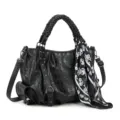Sac à main en cuir gaufré tête de mort punk noire avec poignée tressée, cabas moto bandoulière. - Noir