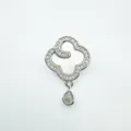 Pendentif collier trèfle en nacre, métal argenté avec pierres étincelantes et breloque goutte. - Trèfle à quatre feuilles / Argent Coquille Blanche