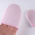 Soft pink velvet body lotion applicator mitt for smooth and even self-tanning or care. - S / Pink