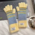 Gants en tricot pelucheux rayés d'hiver pour femmes, gants chauds et confortables pour extérieur. - Taille unique / Jaune