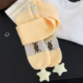 Écharpe en tricot jaune épaissie avec pendentif étoile en peluche, style doux d'hiver chaud. - Beige