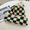 Gorro de punto a cuadros estilo coreano, gorro de invierno cálido y grueso con etiqueta. - Ajustable / Beige y Verde Oscuro