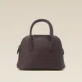 Sac à main dôme en cuir marron foncé motif crocodile, sac bandoulière élégant pour femme. - ébène