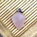 Beau pendentif en cristal naturel à facettes multiples collier de pierres précieuses - 11x18mm / Quartz rose