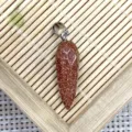 Pendentif goutte de pierre naturelle collier accessoire, beau bijou en cristal facetté. - Gres (1069-T260707004) / 8x26mm