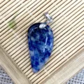 Ciondolo in cristallo con ali di angelo in pietra naturale collana accessorio gioiello. - 15x30mm / Sodalite