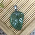 Pendentif feuille sculptée en pierre naturelle verte collier cristal accessoire bijoux - 15x26mm / Quartz Fraise Vert