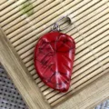 Pendentif feuille sculptée en pierre rouge naturelle, idéal pour accessoires de bijoux de collier DIY. - 15x26mm / Turquoise à Réseau Rouge