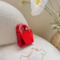 Mini borsa a tracolla con catena a specchio rossa, elegante borsetta lucida con manico da donna. - Rosso