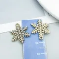 Colgantes de copo de nieve dorados accesorios de joyería DIY, diamantes y diseño. - Copo de Nieve Brillo Oro KC (29868)