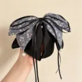 Vintage Blumen Schleife Haarklammer für Damen, elegante große Haarspange und Zopfehalter. - Pferdeschwanz-Clip / Denimblau Blumig