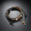 Bracelet en cuir tressé rétro avec pendentif clé, bracelet multicouche style vintage unisexe. - Style Clé Vintage (情侣手链H)