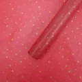 Papier de soie rouge avec etoiles et lune dorees, ideal pour emballer des bouquets de fleurs. - Fond rouge + doré