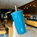 TYESO faceted stainless steel tumbler with straw, insulated coffee cup for office and car. - 600ml / Blue