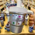 Edelstahl Becher mit Griff und Strohhalmdeckel, grosses Fassungsvermögen isolierte Kaffeetasse. - 550ml / Silber