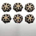 Perles florales en résine noir et or de 22mm breloques DIY fabrication bijoux avec perles strass. - 1 Pièce / 22mm / Noir