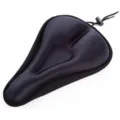 Housse de selle de velo en gel noir ergonomique avec rainure respirante et cordon. - Modèle C Rainure Triangulaire 150g