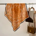 Sciarpa quadrata stampata paisley arancione, elegante fazzoletto in lino e cotone, scialle. - 68*68cm / Arancione