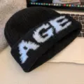 Bonnet en tricot noir pour femmes, hiver chaud lettres duveteuses brodées bonnet élégant - Taille unique / Noir