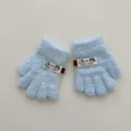 Gants tricotés duveteux bleu clair pour enfants avec jolie étiquette de chat en hiver - Taille Unique 1-3 Ans / Bleu ciel