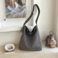 Casual imitatie suède schoudertas met grote capaciteit voor dames, stijlvolle shopper tas. - Met Hanger / Grijs