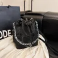 Retro slangenleder bucket tas met zilveren ketting, elegante zwarte schoudertas voor dames. - Eén maat / Zwart