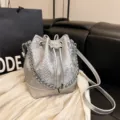 Zilveren slangenprint bucketbag met kettingriem, trendy kunstleren schoudertas voor dames. - Eén maat / Zilver