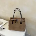 Retro grote suède shopper tas voor dames, stijlvolle casual schoudertas voor dagelijks gebruik. - Met Hanger / Khaki