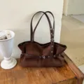 Bruine Suede Schoudertas Retro Okseltas Tote Bag Veelzijdige Casual Handtas voor Vrouwen - Eén maat / koffiekleur