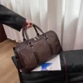 Bruine opengewerkte handtas, stijlvolle retro schoudertas met grote capaciteit voor reizen. - One Size / koffiekleur