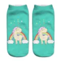 Calzini corti stampati con unicorno e arcobaleno, colore ciano brillante, tessuto morbido. - Taglia unica / A055