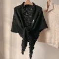 Chal triangular de punto negro, borde ondulado retro, estilo coreano otoño invierno. - Negro