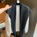 Solid knit wool triangle scarf stylish women shawl spring summer commuting outer layer - 160*45cm / Black and Gray