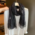 Schwarz-weißer Punkte Schal, leichten langen Schal Schultertuch, Herbst Damen Mode Variante. - Schwarz Mit Weißen Punkten
