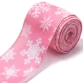 Nastro natalizio rosa con fiocchi di neve bianchi per confezioni regalo e fai da te. - Fiocco di neve / 6.3cm Larghezza x 5 Yard
