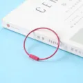 Anneau en fil d'acier enduit coloré porte-clés accessoire de bricolage DIY boucle rose souple. - Rose rouge