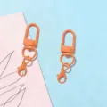 Bunte U-form drehbare Karabinerverschluss Schlüsselanhänger DIY Zubehör in Orange. - Tor-Schnalle + Karabinerverschluss / Orange