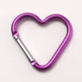 Lila herzförmiger Aluminium Karabiner Haken, stabiler Clip für Rucksack und Outdoor. - Violet