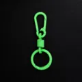 Portachiavi in metallo verde neon con moschettone e anello, elegante accessorio borsa. - Anello a molla e moschettone / Verde Crema