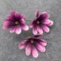 Dettaglio fiore viola artificiale, design a 3 teste, materiale in tessuto di seta, casa - Viola Pasta di Fagioli