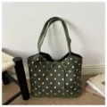Borsa a tracolla in camoscio verde con pois, elegante borsa da donna per uso quotidiano - Stile Senza Ciondolo / Verde