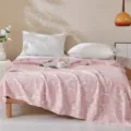 Soft three-layer cotton gauze blanket with pink rose pattern, breathable summer cool quilt. - 3-Layer Pink Rose / 200*230cm