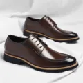 Chaussures de ville pour homme en cuir marron foncé élégantes à lacets et bout pointu formelles. - 38 / Brun Augmentant la Taille (Demi-semelle 1.2CM)