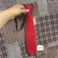 Red solid color pre-tied small tie for student graduation photography and daily wear - 33x7cm / Red