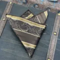 Detail view of brown paisley jacquard pocket square featuring classic stripes for men. - Pocket Square / 22x22cm