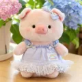 Süßes Plüschschwein Stofftier, rosa Kuscheltier mit blau gestreiftem Kleid und Schleife. - Blauer Kleiderstil / 23cm